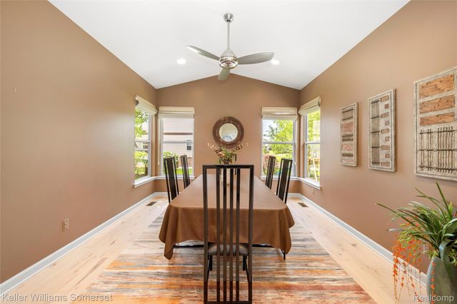 8354 Hummingbird, Commerce Charter Township, MI 48382