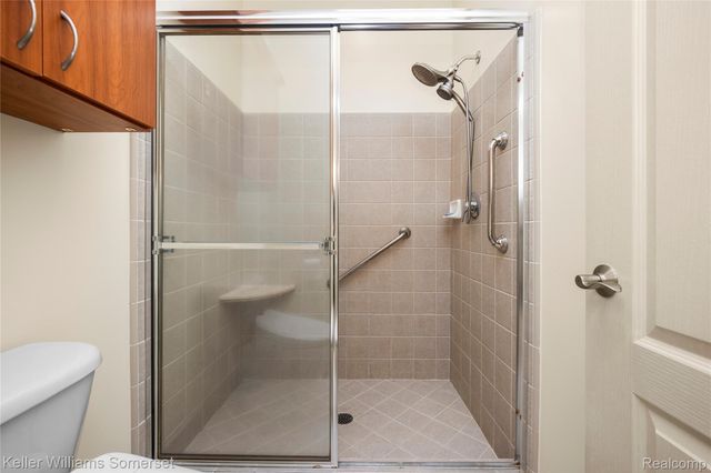 8354 Hummingbird, Commerce Charter Township, MI 48382