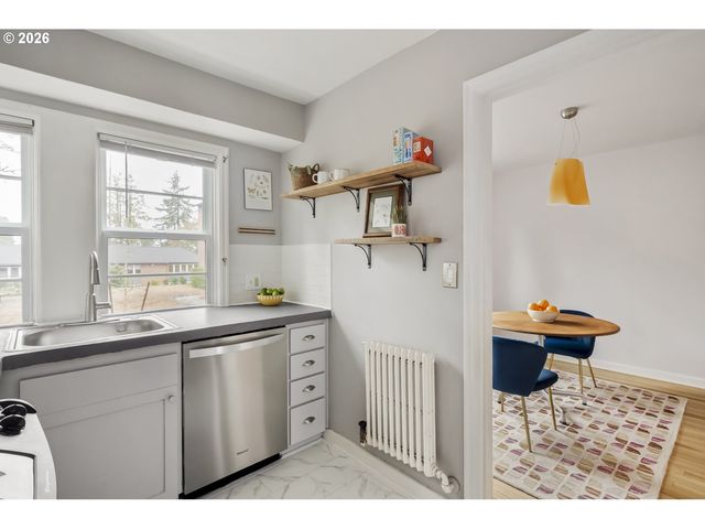 227 Ne 61ST Ave 1, Portland, OR 97213