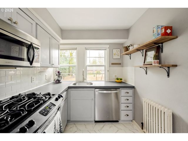 227 Ne 61ST Ave 1, Portland, OR 97213