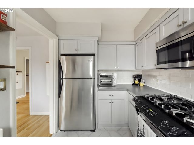 227 Ne 61ST Ave 1, Portland, OR 97213