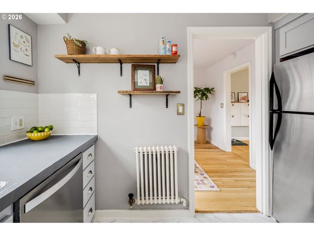 227 Ne 61ST Ave 1, Portland, OR 97213