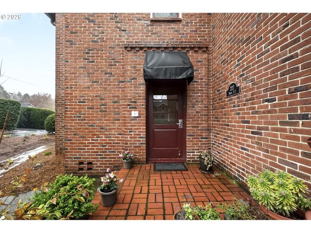 227 Ne 61ST Ave 1, Portland, OR 97213