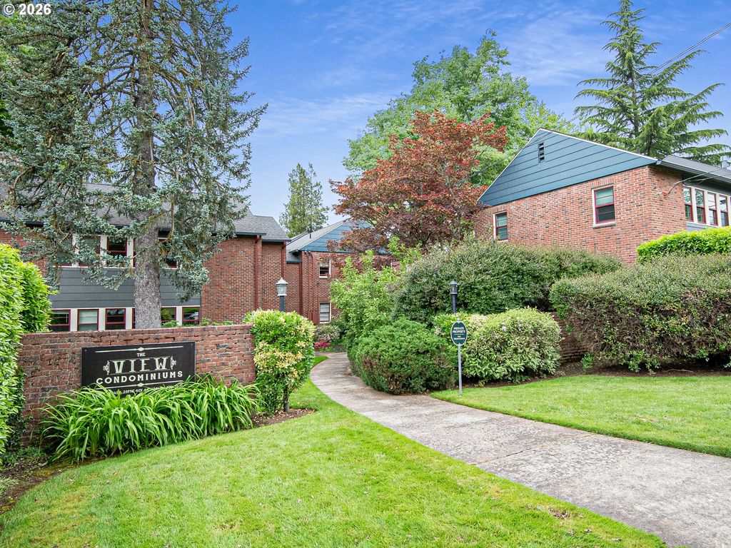 227 Ne 61ST Ave 1, Portland, OR 97213