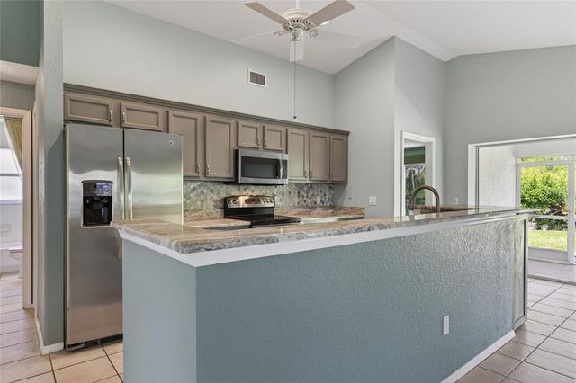13440 SW PEMBROKE CIRCLE N, Lake Suzy, FL 34269