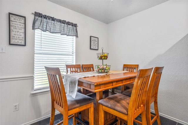 512 Oak Ridge Court, Crowley, TX 76036