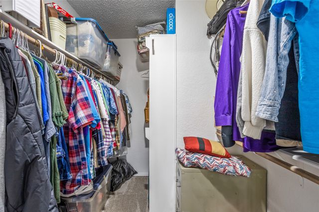 512 Oak Ridge Court, Crowley, TX 76036