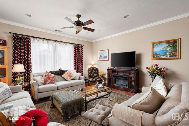 9804 Kingsport Place, Bakersfield, CA 93306