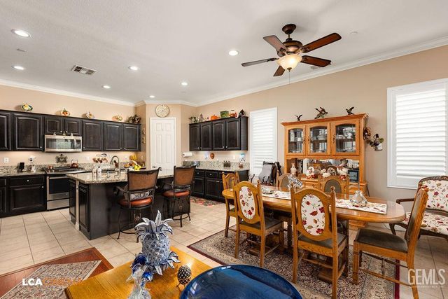 9804 Kingsport Place, Bakersfield, CA 93306