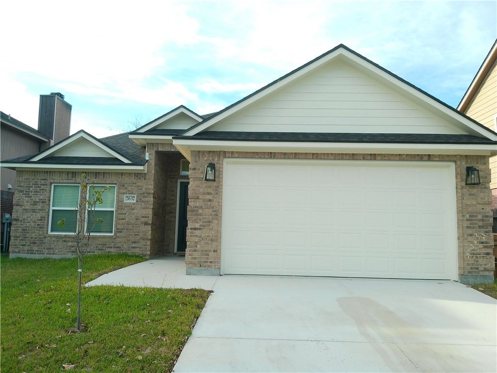 7637 Clearbrook Dr, Corpus Christi, TX 78413