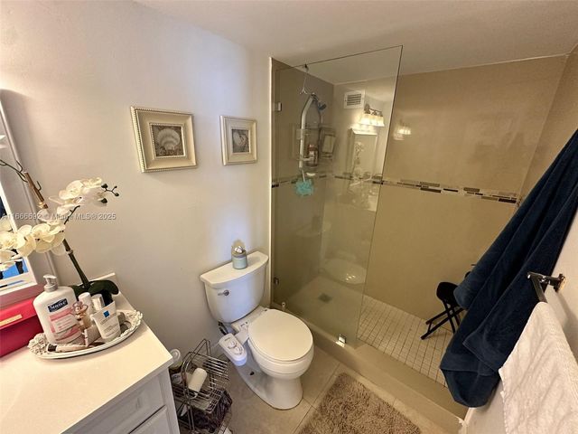 2201 S Ocean Dr 904, Hollywood, FL 33019