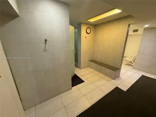 2201 S Ocean Dr 904, Hollywood, FL 33019