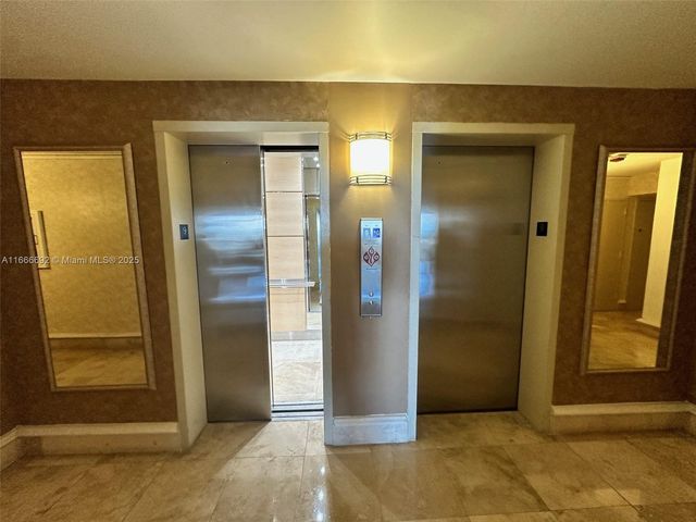 2201 S Ocean Dr 904, Hollywood, FL 33019