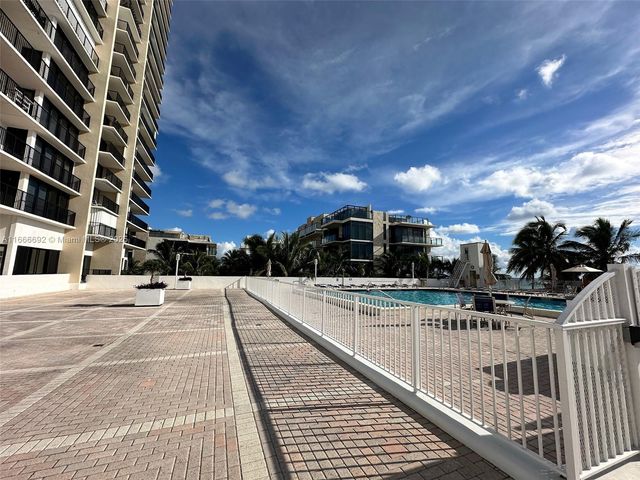 2201 S Ocean Dr 904, Hollywood, FL 33019