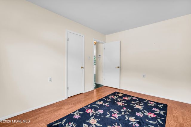 10 Biabou Drive, Toms River, NJ 08757