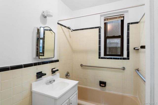 35-16 85th street 3H, Jackson Heights, NY 11372