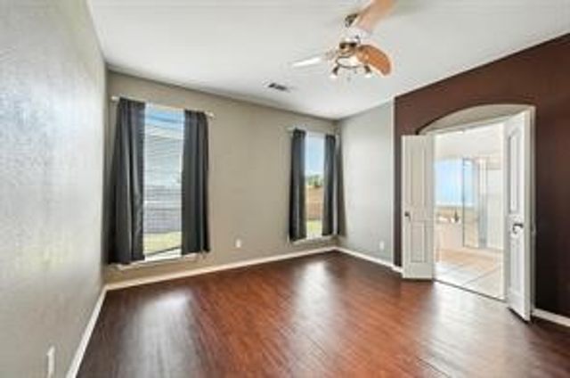 12500 Cottageville Lane, Fort Worth, TX 76244