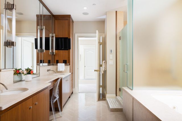 120 Seaver Street C102, Brookline, MA 02445