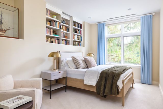 120 Seaver Street C102, Brookline, MA 02445