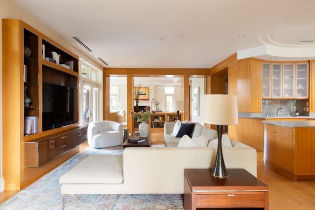 120 Seaver Street C102, Brookline, MA 02445