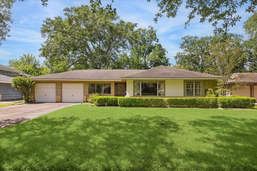 5606 Whitehaven, Bellaire, TX 77401