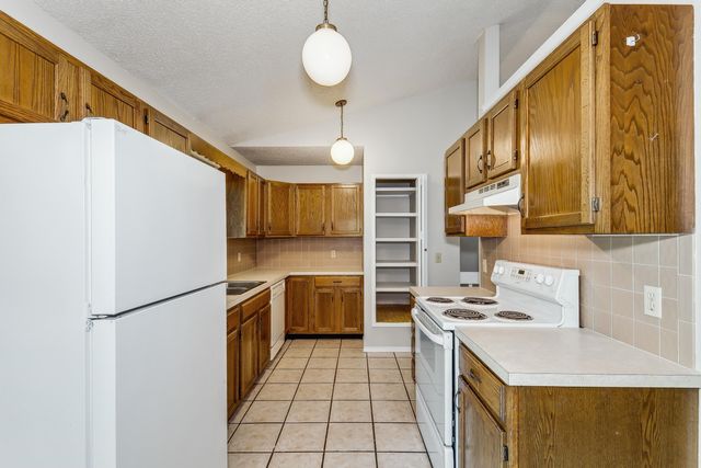 757 N JOANN, Wichita, KS 67203