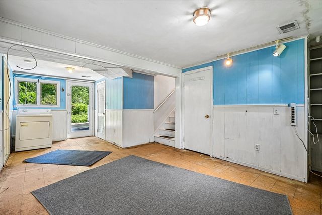 15 Dana Rd, Maynard, MA 01754
