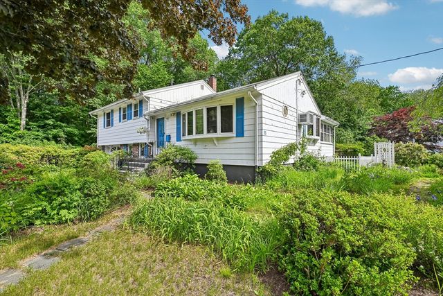 15 Dana Rd, Maynard, MA 01754