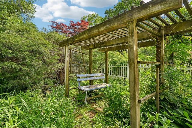 15 Dana Rd, Maynard, MA 01754