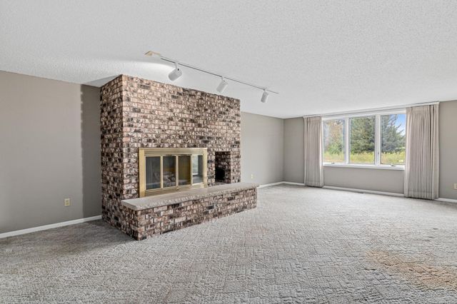 18 Anemone Circle, North Oaks, MN 55127