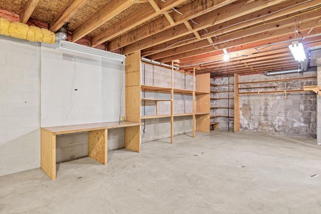 18 Anemone Circle, North Oaks, MN 55127
