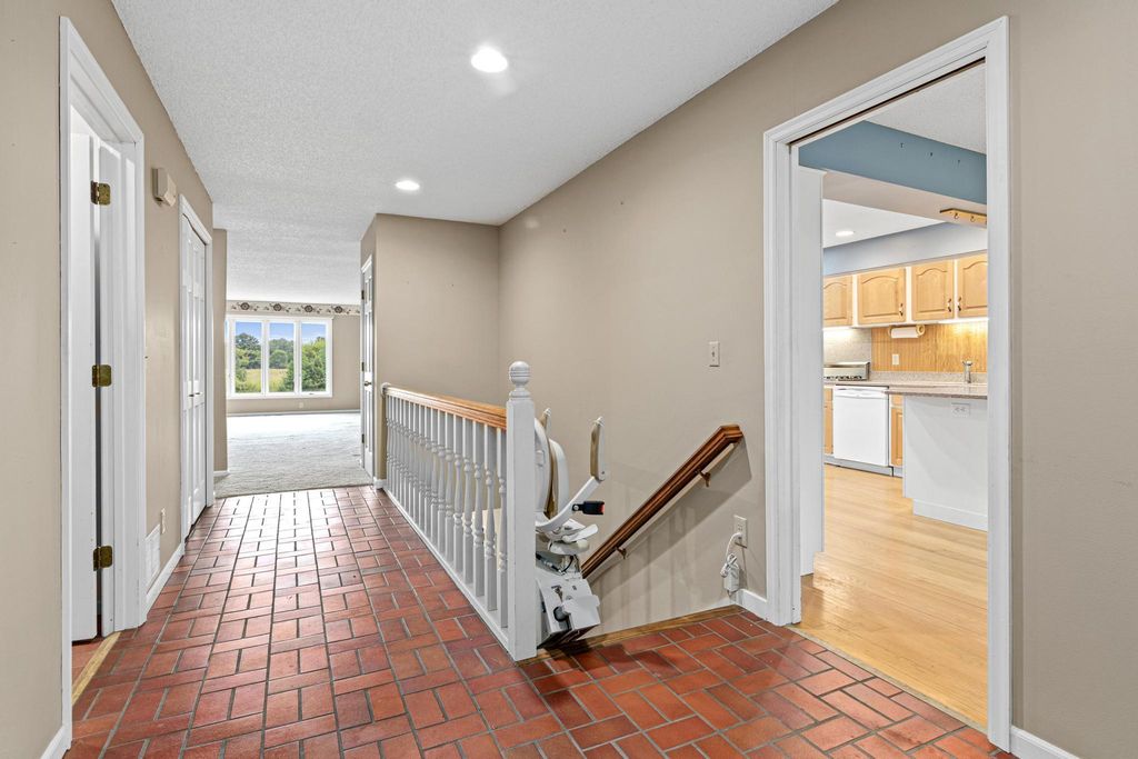 18 Anemone Circle, North Oaks, MN 55127 — photo 3