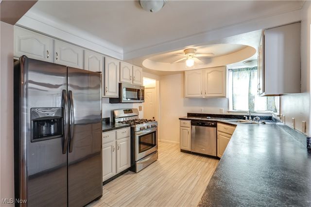 398 Crestview Avenue, Akron, OH 44320