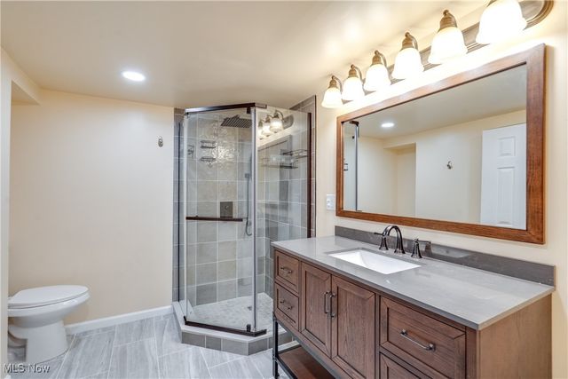 398 Crestview Avenue, Akron, OH 44320