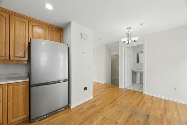 40 Myrtle Street 3, Waltham, MA 02453