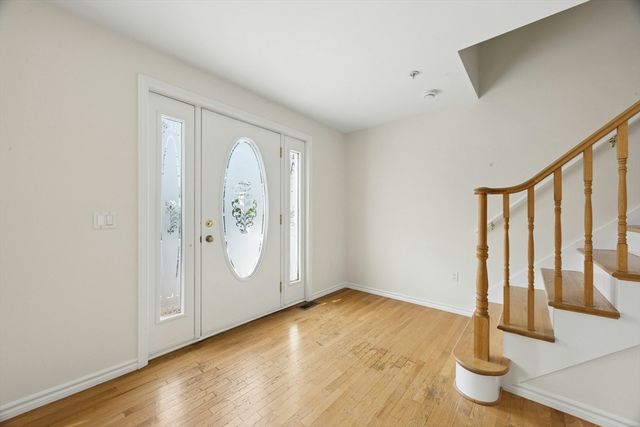 40 Myrtle Street 3, Waltham, MA 02453