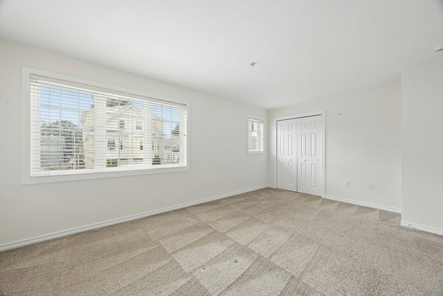 40 Myrtle Street 3, Waltham, MA 02453