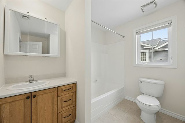 40 Myrtle Street 3, Waltham, MA 02453