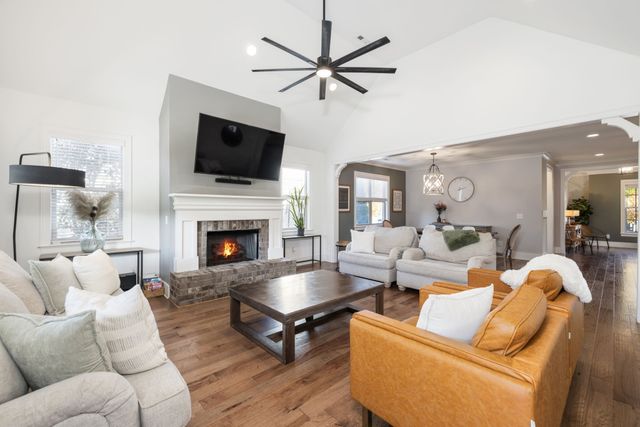 924 Hornsby Dr, Franklin, TN 37064