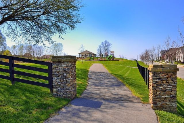 924 Hornsby Dr, Franklin, TN 37064