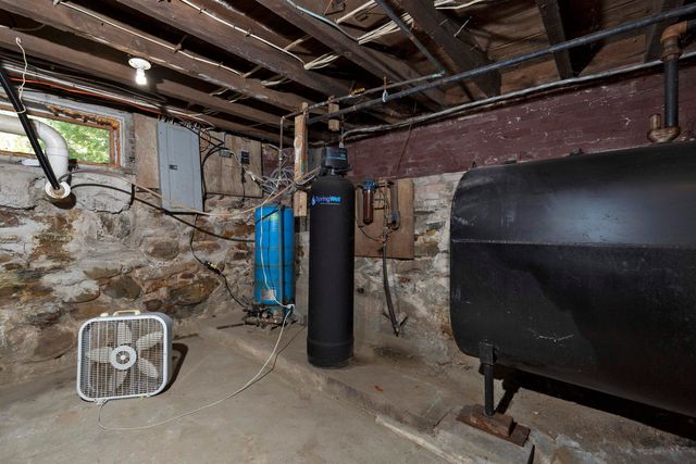 207 River Road, Lyme, NH 03768