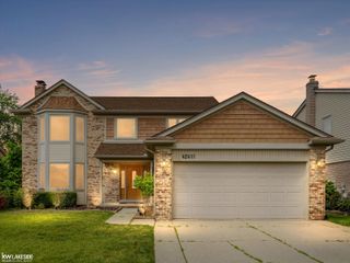 42411 Royal Lane, Clinton Township, MI 48038