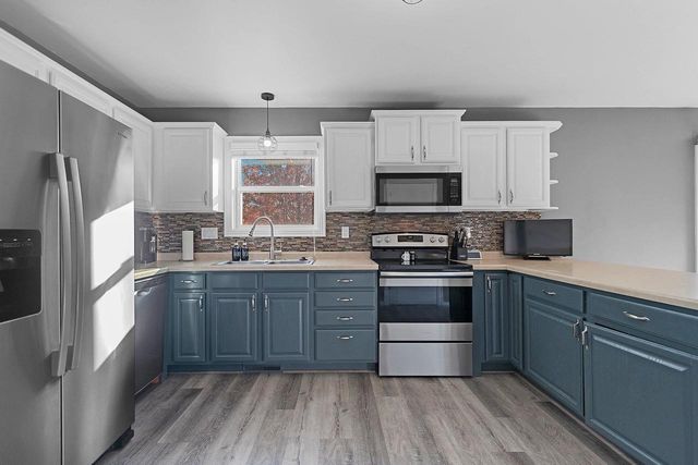 2616 MARATHON AVENUE, Neenah, WI 54956