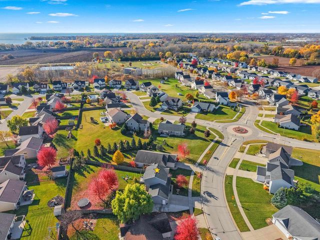 2616 MARATHON AVENUE, Neenah, WI 54956