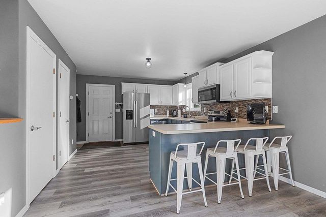 2616 MARATHON AVENUE, Neenah, WI 54956