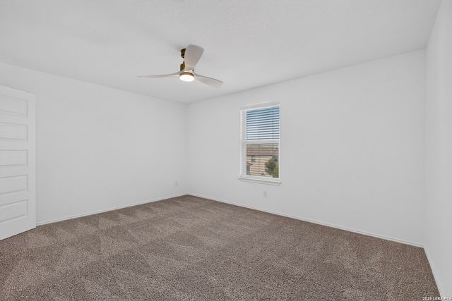 5306 Lisa Pt, St Hedwig, TX 78152