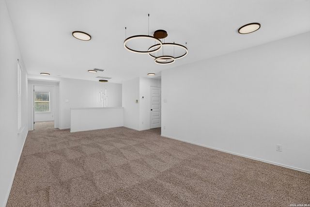 5306 Lisa Pt, St Hedwig, TX 78152