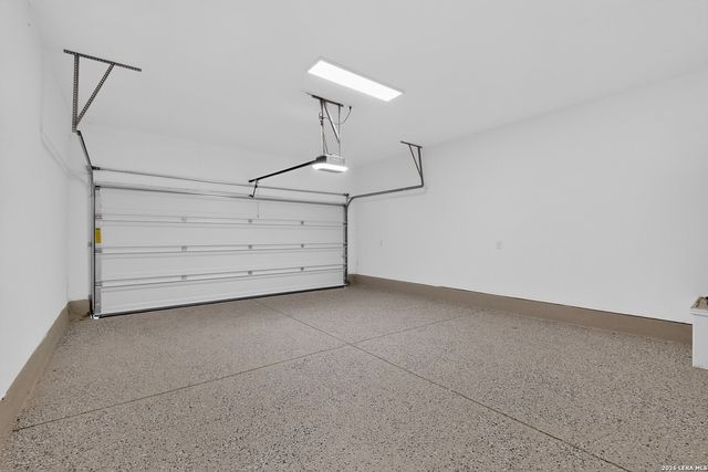 5306 Lisa Pt, St Hedwig, TX 78152
