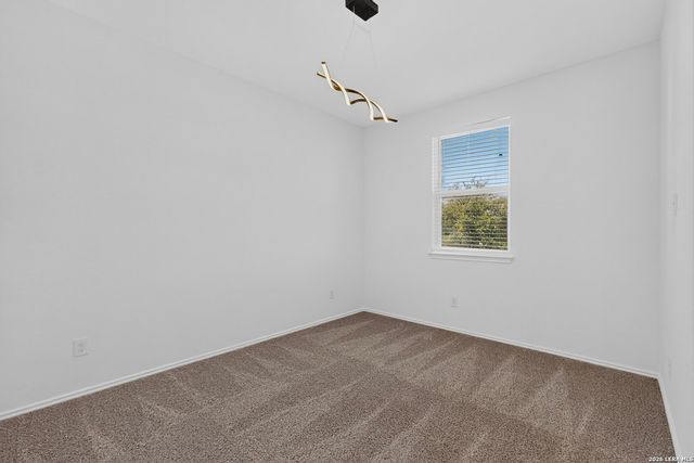 5306 Lisa Pt, St Hedwig, TX 78152