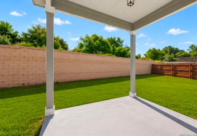 5306 Lisa Pt, St Hedwig, TX 78152
